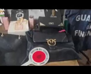 Vendita di capi contraffatti in diretta social, tre denunce nel Ragusano