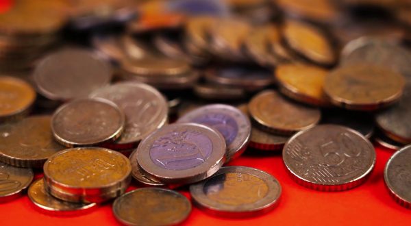 Inflazione, Eurostat corregge al ribasso il dato sull’inflazione