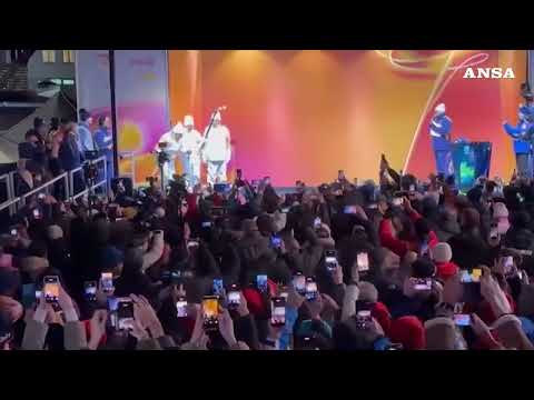 Milano Cortina la fiamma a “casa” a 70 anni dai Giochi del ’56 #ansa #news #milanocortina2026