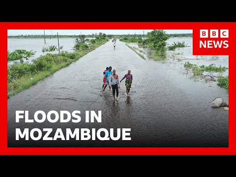 'Worst floods in a generation' sweep Mozambique | BBC News