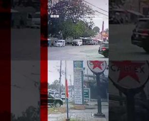 Mayor hit in rocket launcher attack in the Philippines. #Philippines #BBCNews