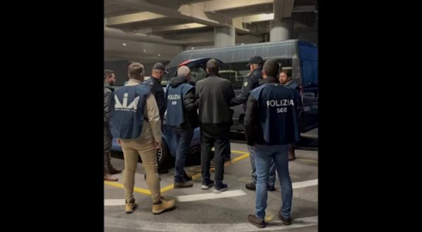 ‘Ndrangheta, latitante in Turchia estradato in Italia