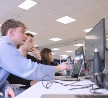 Lavoro, CIG in diminuzione, metalmeccanico e tlc pesano sulla straordinaria