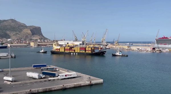 Porti, al via gli sconti sull’energia per le navi ferme