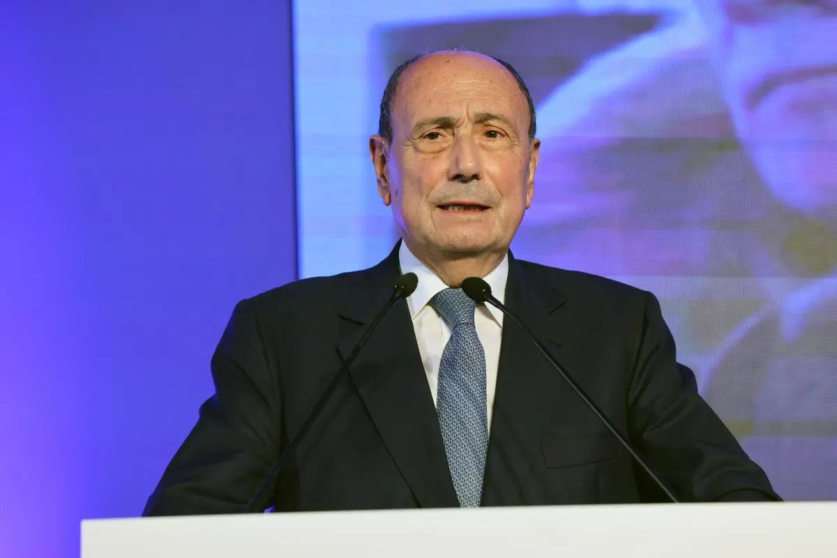 Maltempo, Schifani: &ldquo;Ristori per i danni del ciclone Harry e un tetto per tutti a Niscemi&rdquo; / Video