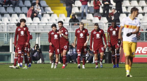 Torino-Lecce 1-0, decide un gol di Adams