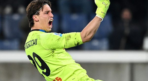 L’Atalanta resiste in dieci per oltre 80 minuti, 0-0 a Como