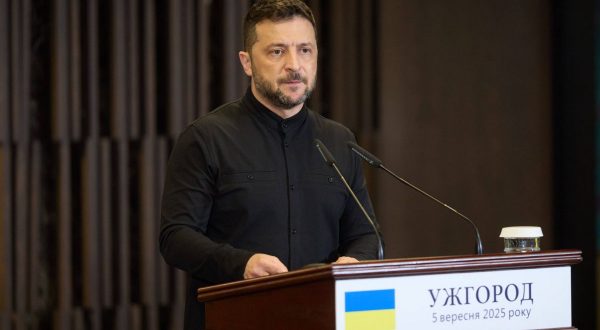 Ucraina, Zelensky “Attendiamo la reazione dell’America agli attacchi russi”