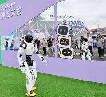 Shangai, obiettivo di crescita al 5% nel 2026