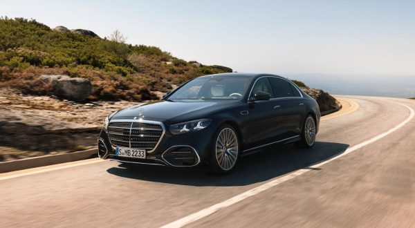 Nuova Mercedes-Benz Classe S, fino a quattro versioni per l’ammiraglia