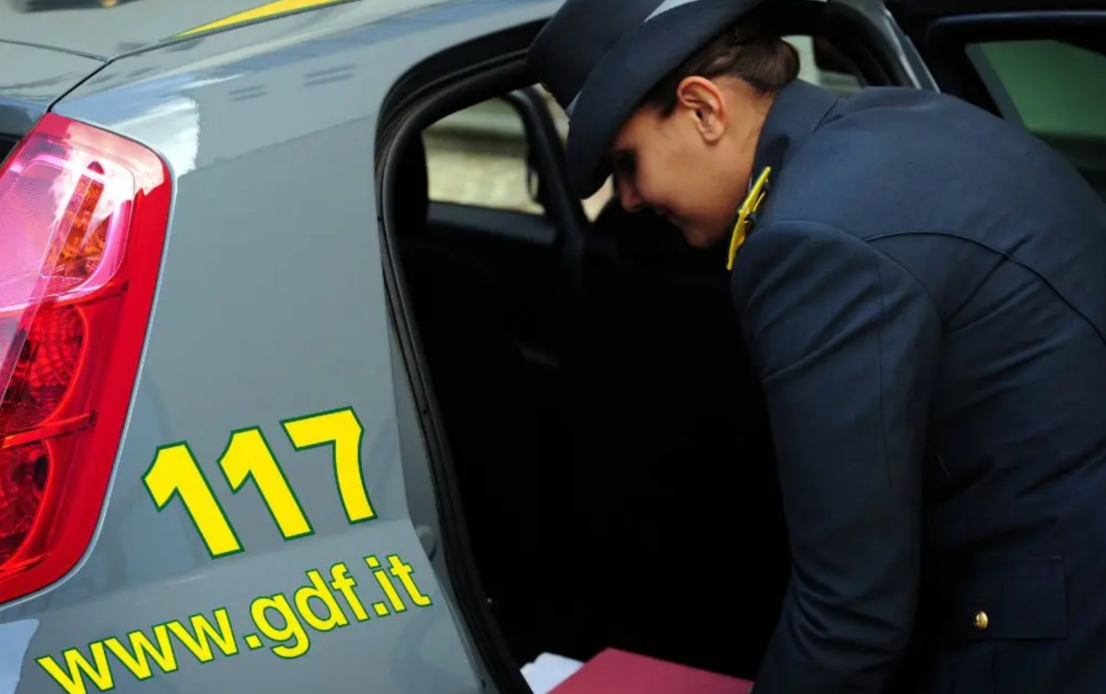 Maxi frode fiscale. Trasferiti all&rsquo;estero 32.6 milioni, arrestato imprenditore