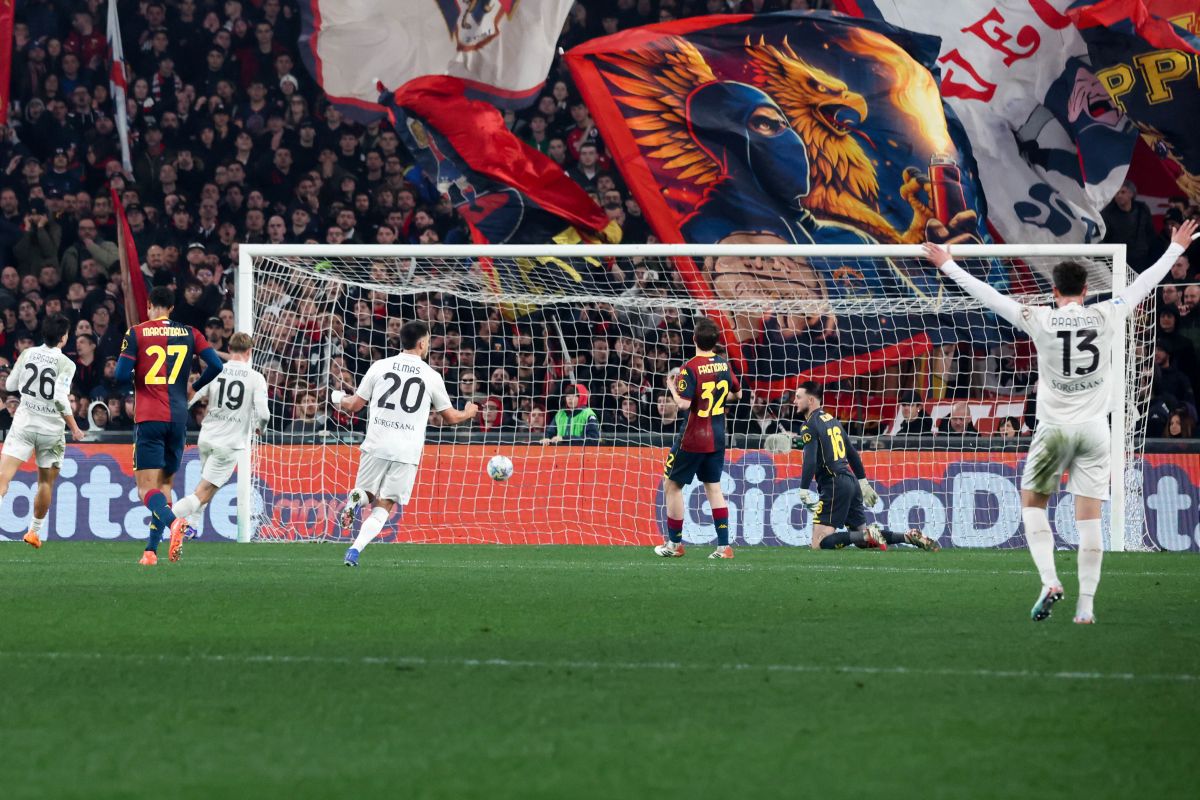 Genoa-Napoli 2-3, al 95&deg; decide il rigore di Hojlund