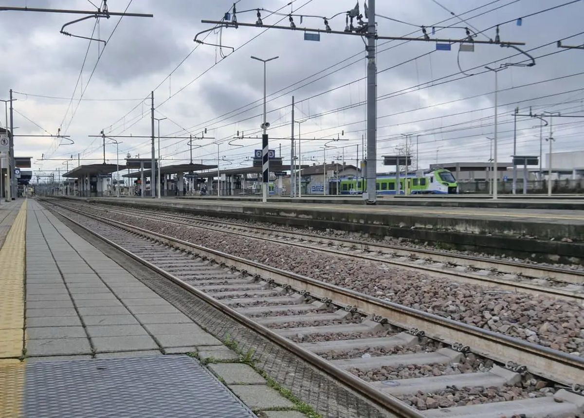 Nuovi sabotaggi sulla linea Alta Velocit&agrave;, circolazione ferroviaria rallentata