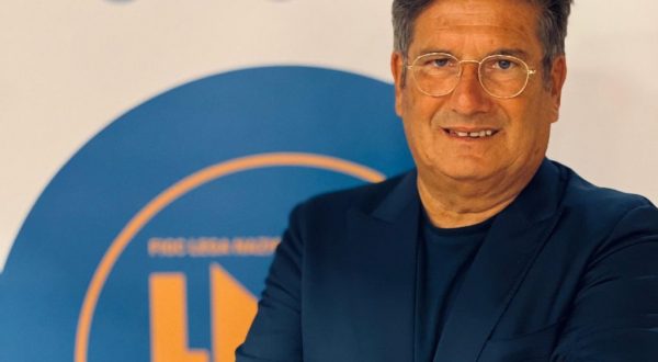 Un minuto di silenzio sui campi di calcio siciliani per Orazio Russo