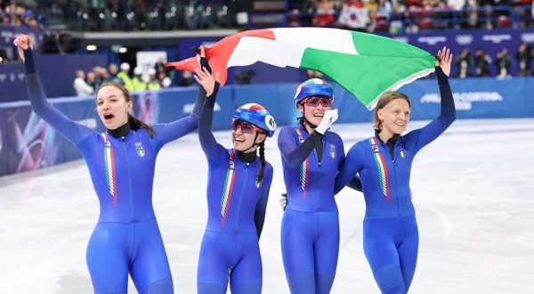 Arianna Fontana medaglia con la staffetta e record davanti a Meloni