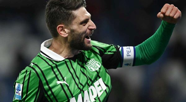 Il Sassuolo cala il tris, notte fonda per il Verona