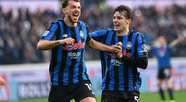 Pasalic e Samardzic firmano la rimonta dell’Atalanta, Napoli battuto 2-1