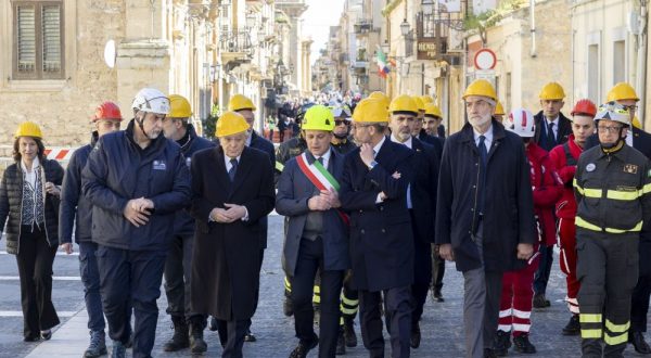 Mattarella in visita a Niscemi, “Ci siamo e stiamo lavorando”