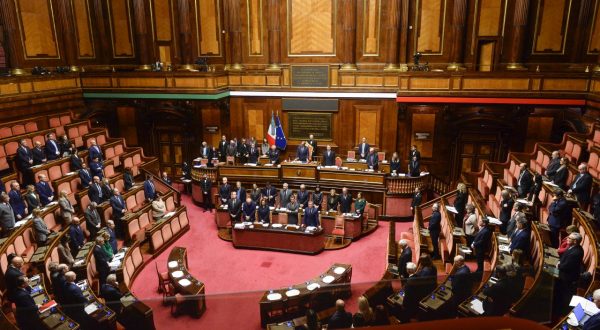 Decreto Ucraina, via libera del Senato alla fiducia con 106 sì