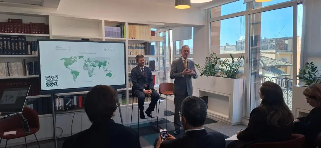 Mappa dell’export di SACE: il commercio mondiale tiene, +5% nel 2025