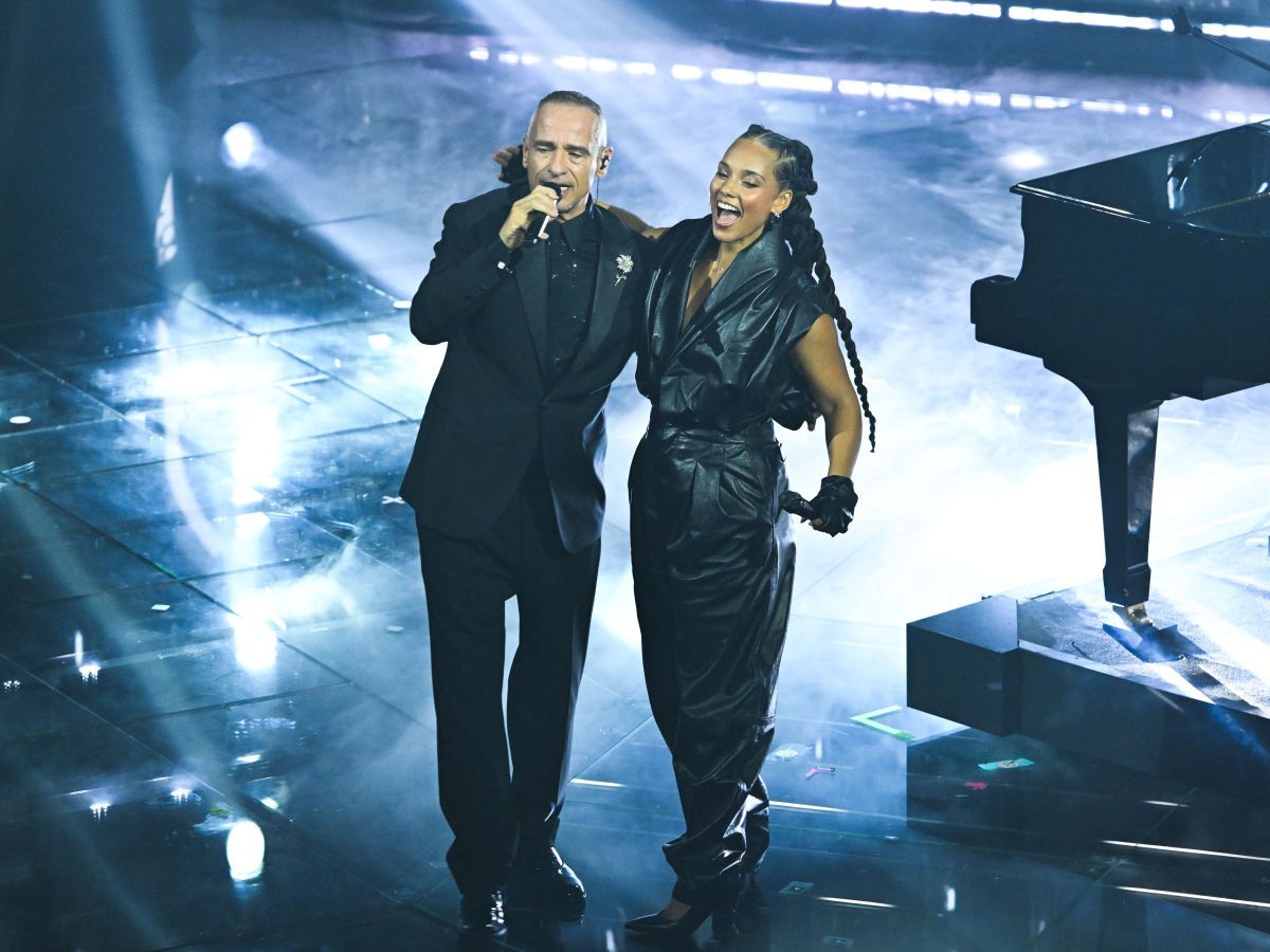 Sanremo, Filippucci vince tra le Nuove Proposte. Emoziona il duetto Ramazzotti-Alicia Keys. Nella top five Arisa, Luch&egrave;, Sal Da Vinci, Brancale, Sayf
