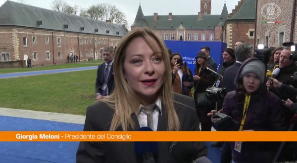 Ue, Meloni “Sulla competitività superare i freni della burocrazia”