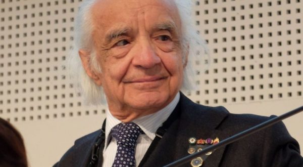 È morto il fisico e divulgatore scientifico Antonino Zichichi