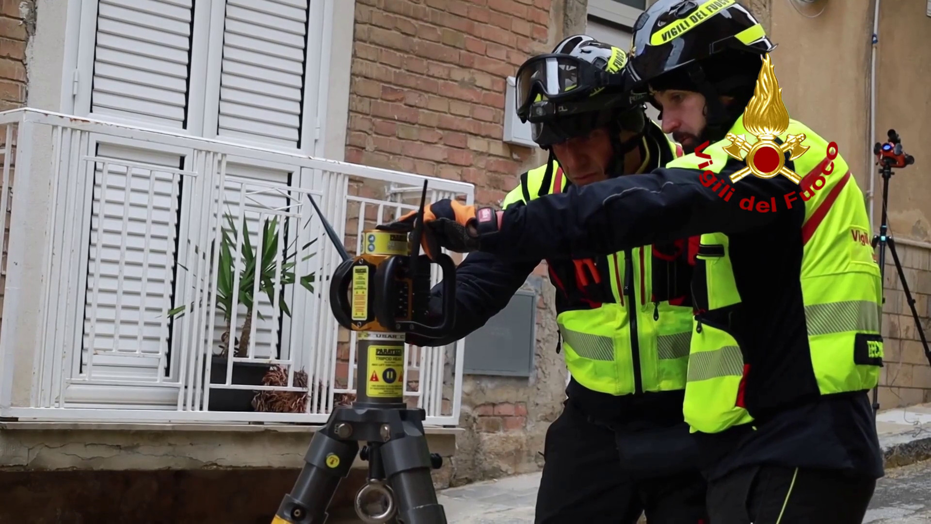 Frana Niscemi, effettuati 60 interventi di recupero beni dai Vigili del Fuoco