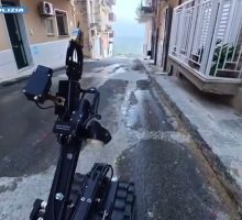 Frana Niscemi, NOCS della Polizia di Stato al lavoro con drone terrestre