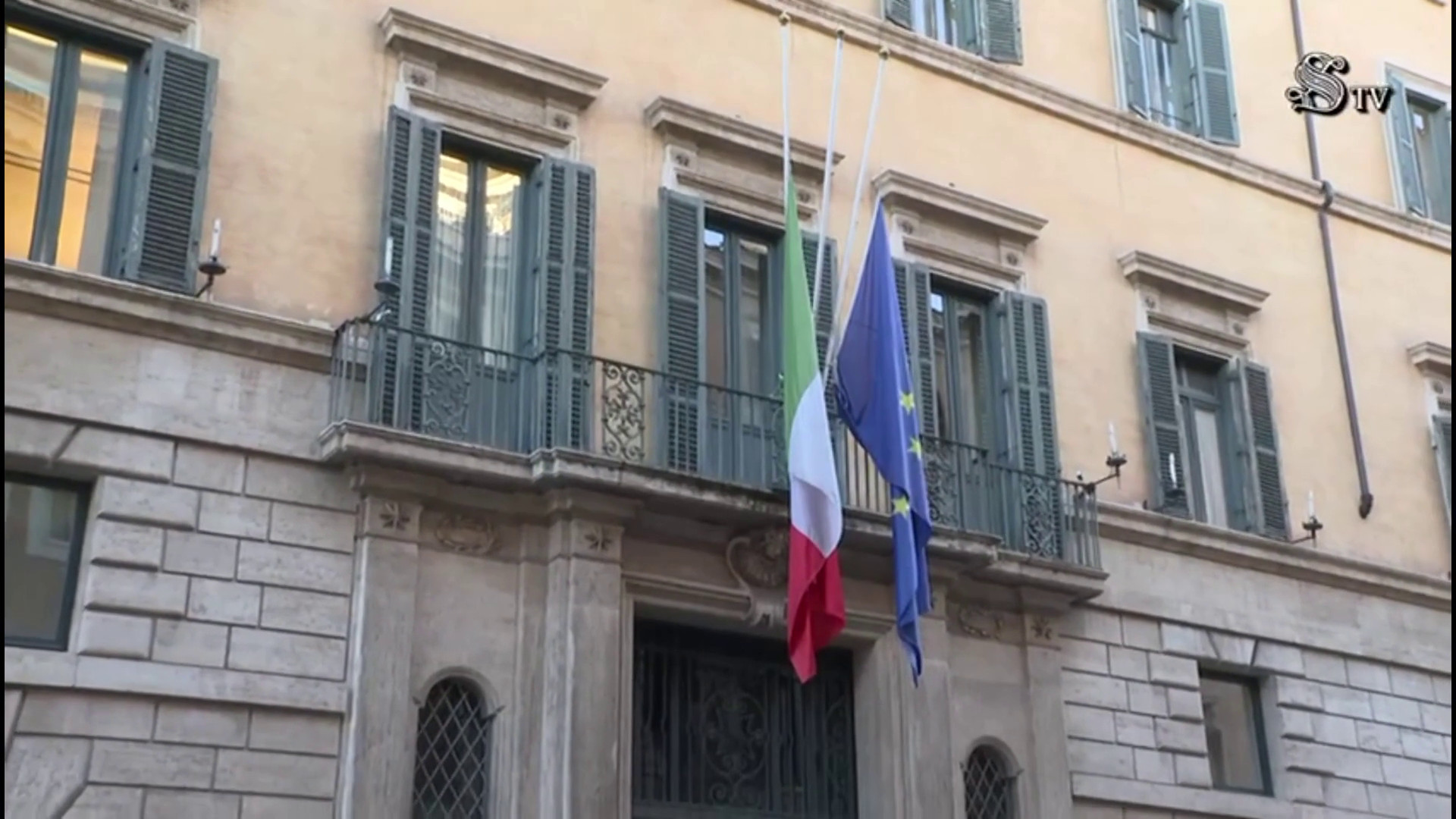 Giorno del Ricordo, al Senato bandiere a mezz'asta: le immagini