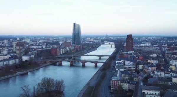 Bce, contro incertezze geopolitiche serve rafforzare l’economia