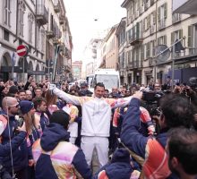 Milano-Cortina 2026, Zlatan Ibrahimovic tedoforo: le immagini