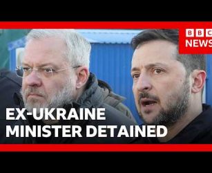 Ukraine's ex-energy minister detained while trying to leave country | BBC News