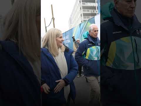 Milano Cortina, un murale per la pace al Villaggio olimpico #ansa #news #milanocortina2026