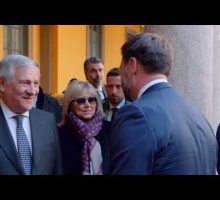 Incontro Meloni - Vance, l'arrivo alla Prefettura di Milano