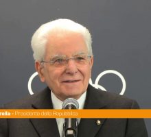 Mattarella al Villaggio olimpico "La prima competizione &egrave; con i propri limiti"