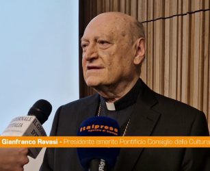 Salute mentale, Card. Ravasi "Dialogo per comprendere situazioni di difficolt&agrave;"