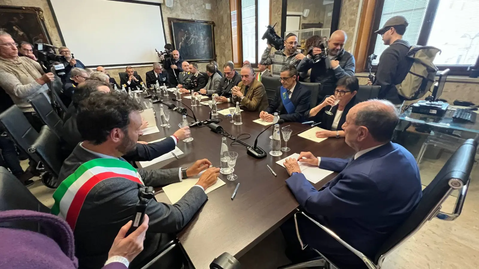 Maltempo, sopralluogo e poi vertice in prefettura per Schifani a Siracusa: “Dalla Regione massima attenzione al territorio”