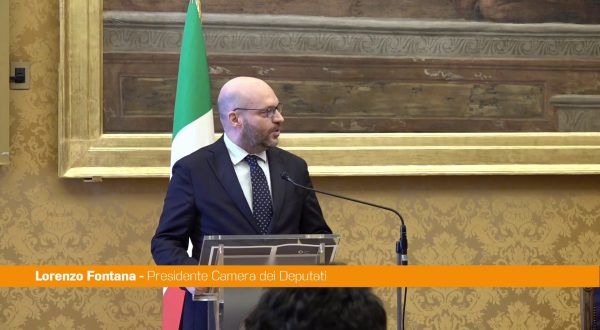 Fontana “La riforma del regolamento della Camera un grande lavoro di squadra”