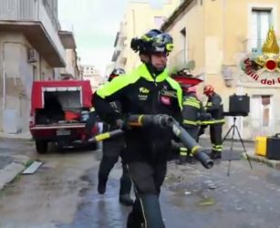 Frana Niscemi, 30 interventi di recupero beni effettuati dai Vigili del Fuoco