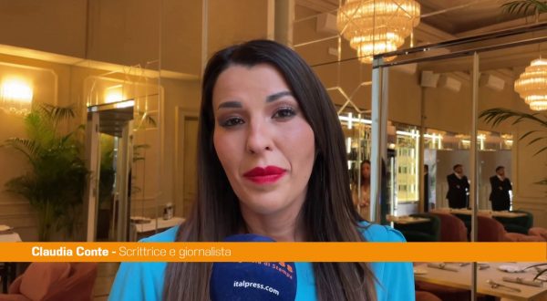 Claudia Conte “Nel mio libro disagio giovanile e violenza di genere”