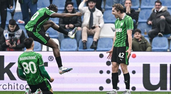 Impresa Sassuolo, resta in dieci ma batte 2-1 l’Atalanta