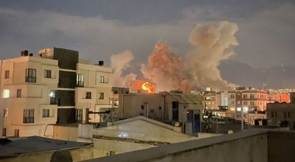 Si allarga la guerra in Medio Oriente, l’Iran “Non negozieremo con gli Usa”