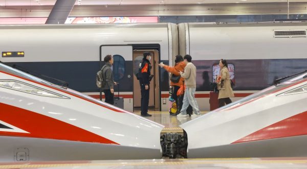 Cina, viaggi interni a livelli record nel 2025