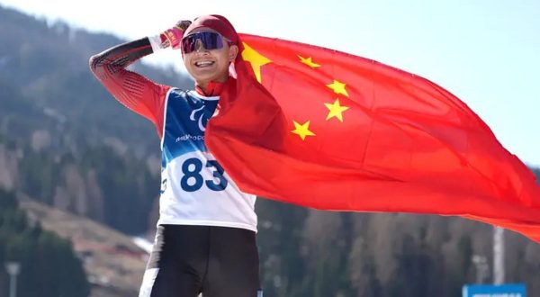 Il cinese Cai Jiayun domina nel Para Biathlon a Milano-Cortina