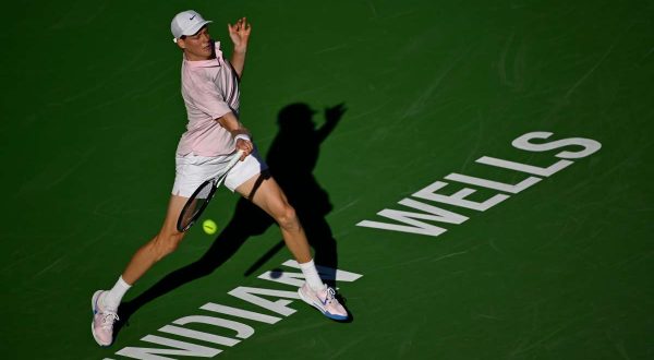 Sinner e Paolini agli ottavi di Indian Wells, Cobolli eliminato