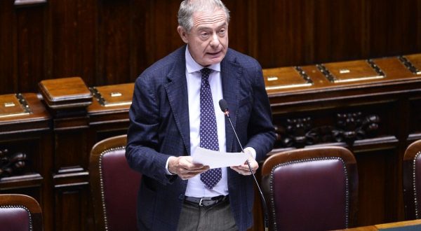 Urso “Freneremo la corsa dei carburanti”