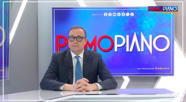 Cerno “Una società conformista è avvelenata e addormenta la democrazia”