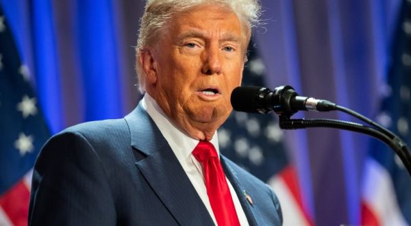 Iran, Trump “Abbiamo messo fuori combattimento tutti i loro sistemi di difesa”