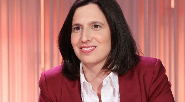 Iran, Schlein “Governo dica no a eventuale richiesta Usa su basi”